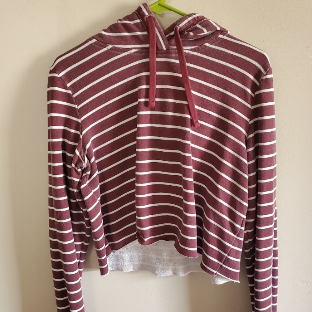 Cropped striped hoodie